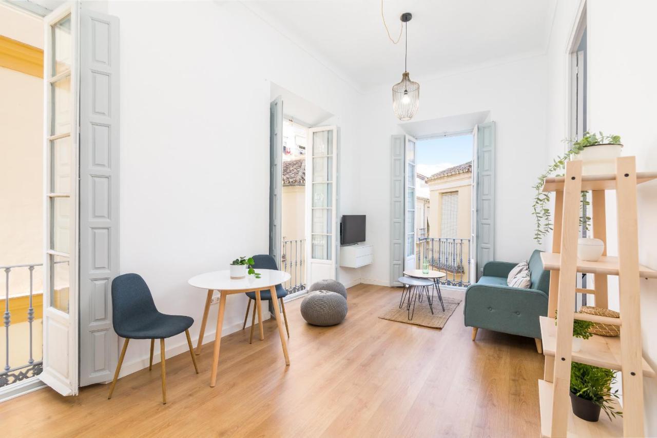 Suite Homes Apartamentos Plaza De La Merced Málaga Exteriör bild