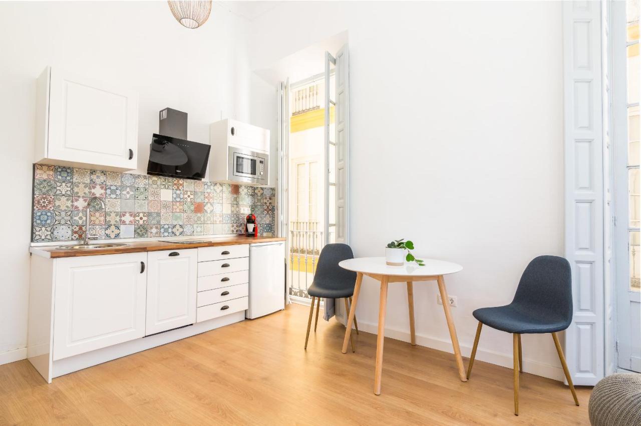 Suite Homes Apartamentos Plaza De La Merced Málaga Exteriör bild